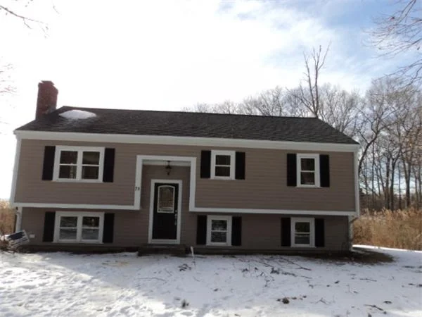 Unit for sale at 78 Atwell Cir, Marshfield, MA 02050