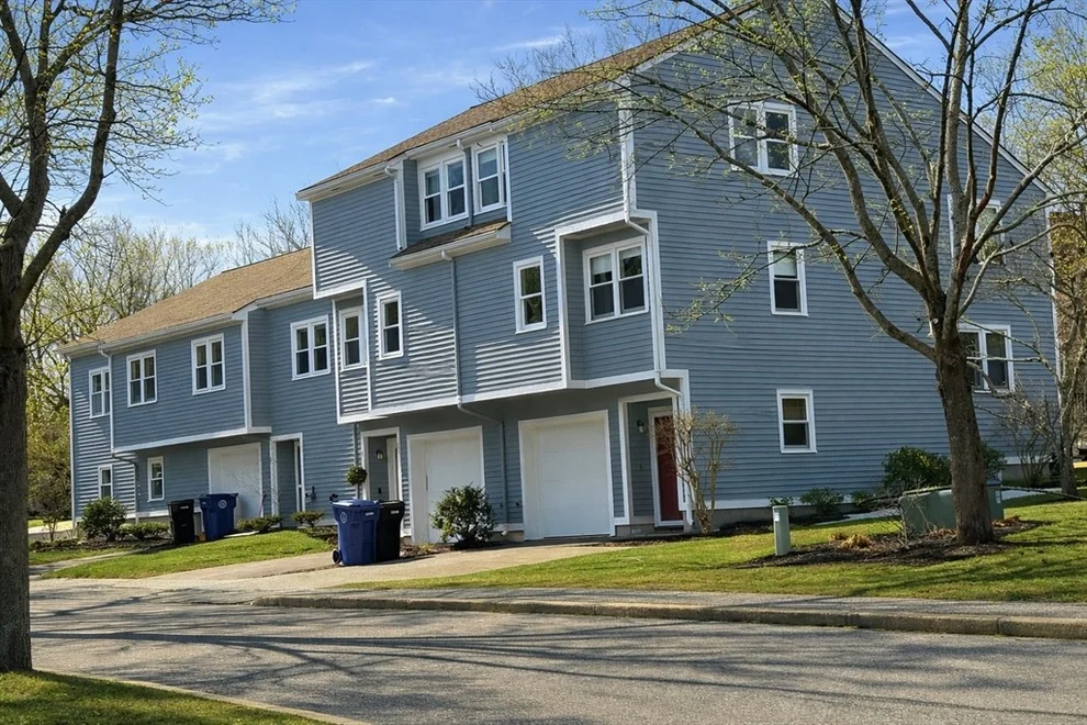 Unit for sale at 2 Arnold Drive, Salem, MA 01970