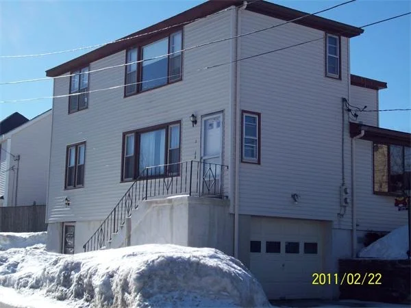 Unit for sale at 2 Emerson St, Worcester, MA 01604