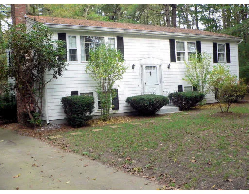 Unit for sale at 7 Taylor Point Rd, Pembroke, MA 02359