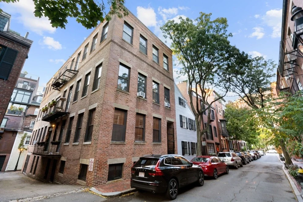 Unit for sale at 19 Fayette St, Boston, MA 02116