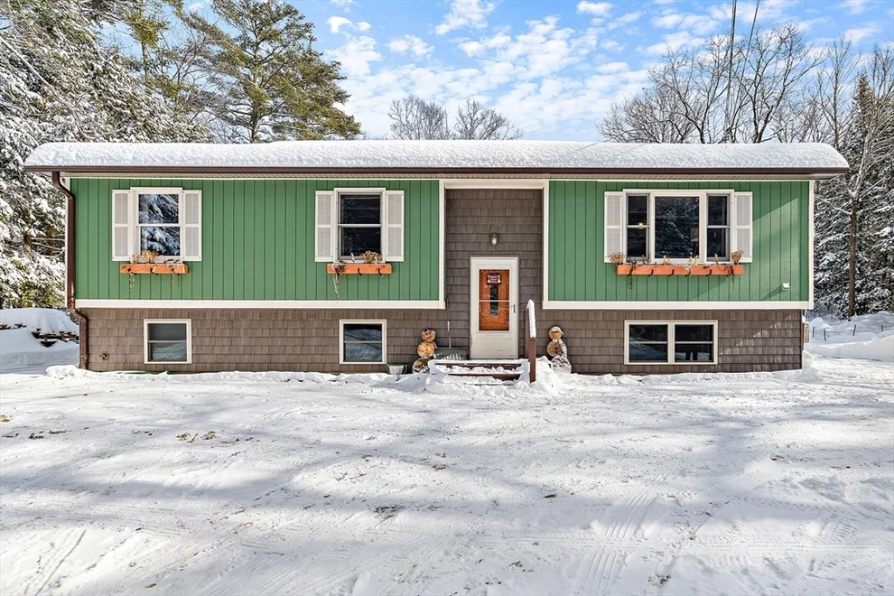 Unit for sale at 1495 W Royalston Rd, Athol, MA 01331