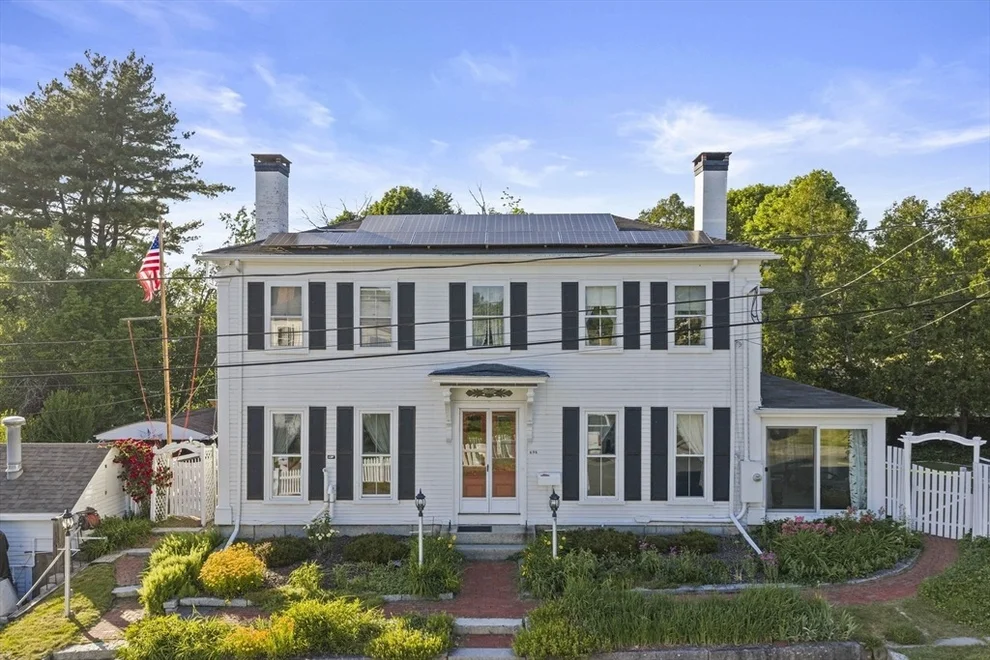 Unit for sale at 696 Commercial St, Weymouth, MA 02189