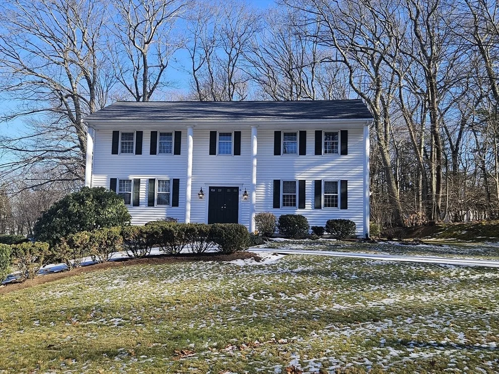 Unit for sale at 10 Foothill Rd, Framingham, MA 01702