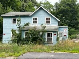 Unit for sale at 167 Center St, Carver, MA 02330