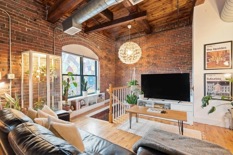 Unit for sale at 49 Munroe St, Lynn, MA 01901