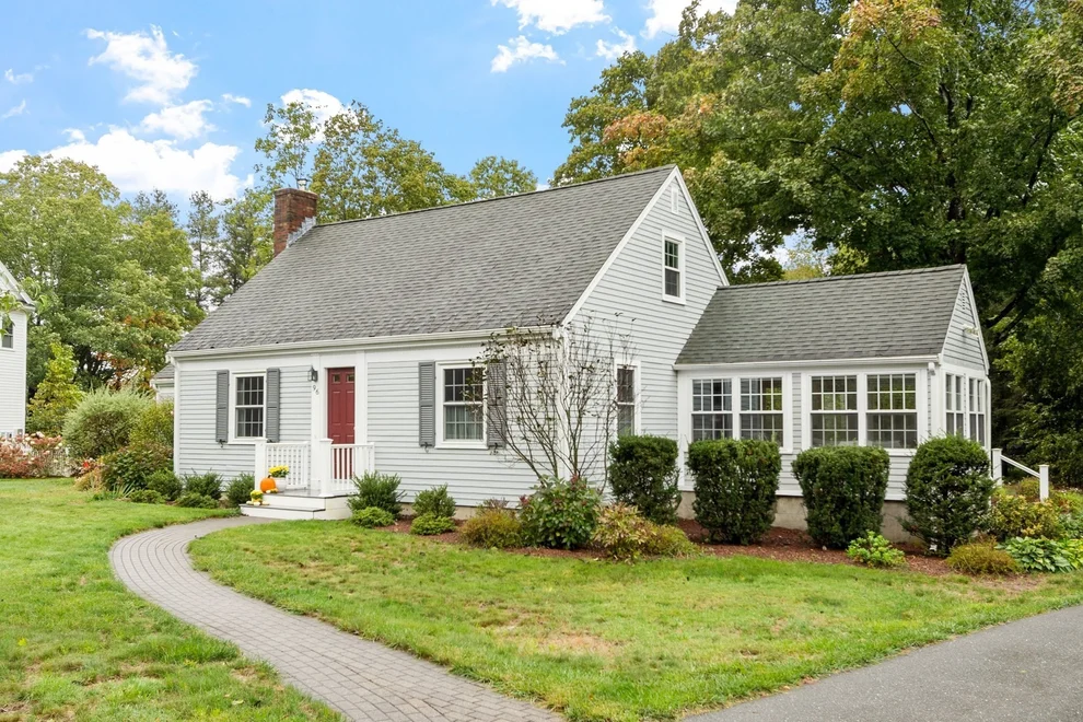 Unit for sale at 96 Whittemore St, Concord, MA 01742