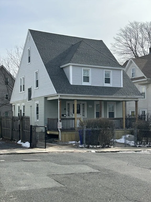Unit for sale at 26 Greenacre Sq, Springfield, MA 01105