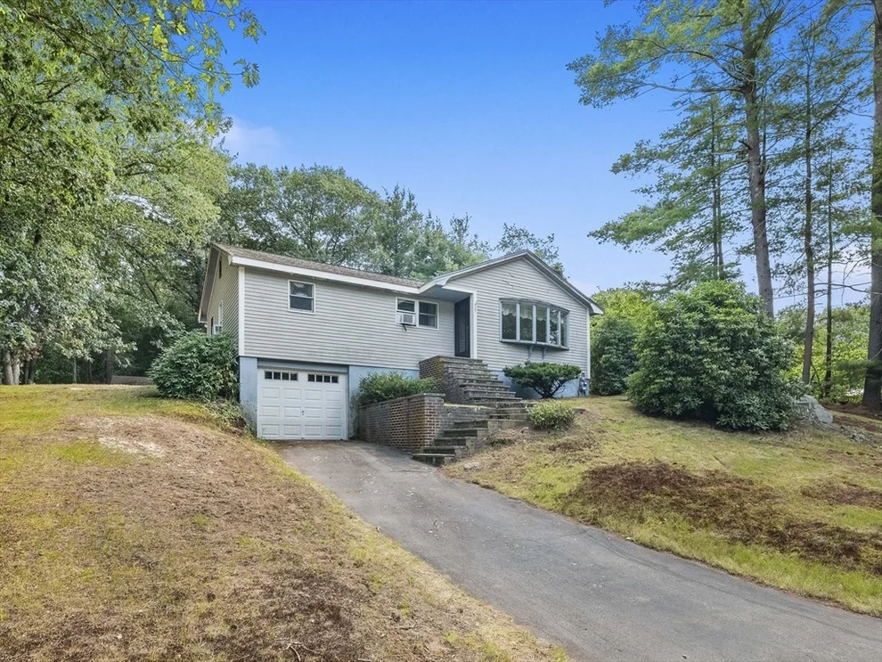 Unit for sale at 27 Old Jacobs Rd, Georgetown, MA 01833