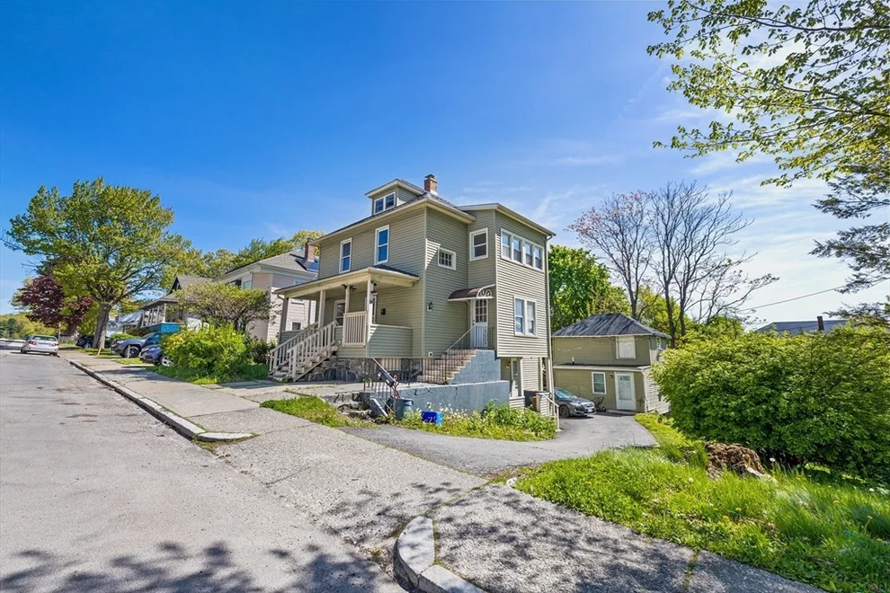 Unit for sale at 201 Dana Ave, Worcester, MA 01604