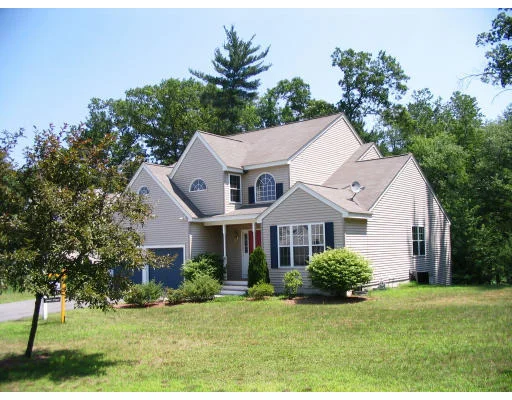 Unit for sale at 8 Fairway Road, North Reading, MA 01864