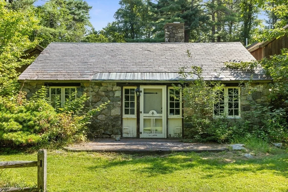 Unit for sale at 82 Maynard Rd, Sudbury, MA 01776