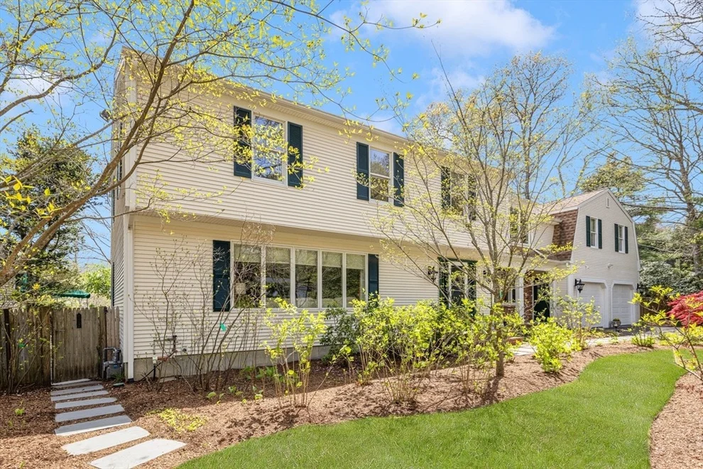 Unit for sale at 34 Colonial Way, Dartmouth, MA 02747