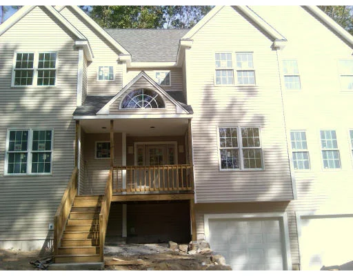 Unit for sale at 6 Deneen Road, Hopkinton, MA 01748