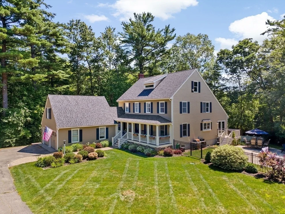 Unit for sale at 76 Union St, Hanson, MA 02341