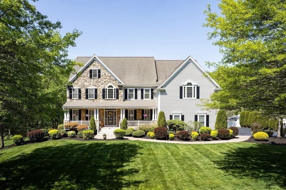 Unit for sale at 14 Oak Street, Hopkinton, MA 01748