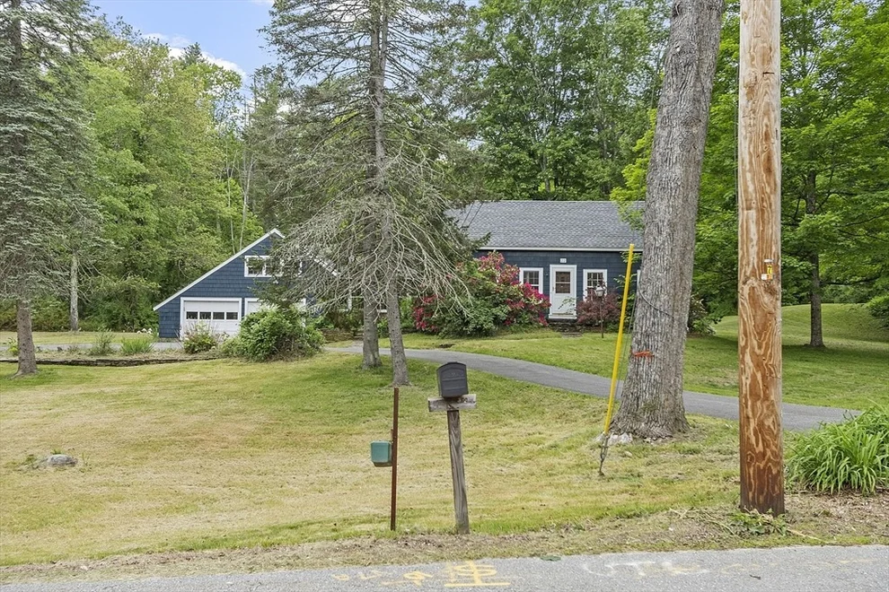 Unit for sale at 22 Haynes Rd, Townsend, MA 01469