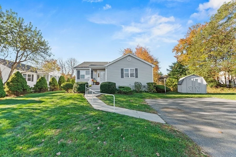 Unit for sale at 42 Crystal Water, East Bridgewater, MA 02333