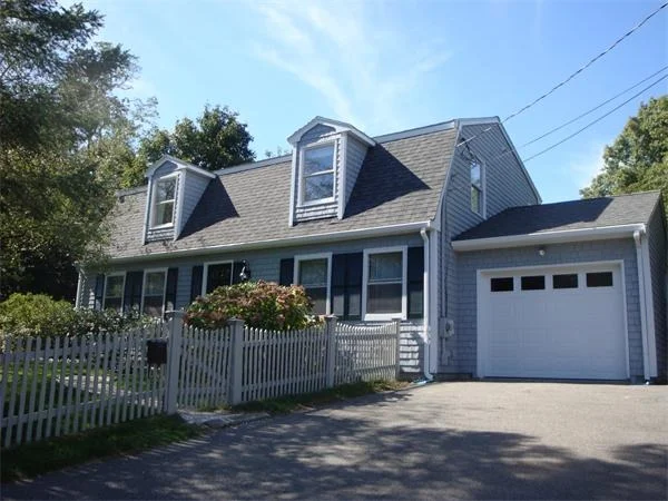 Unit for sale at 8 Cloutmans Lane, Marblehead, MA 01945