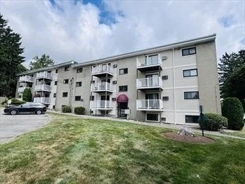 Unit for sale at 37 Hosmer St, Marlborough, MA 01752