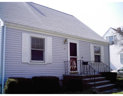 Unit for sale at 17 Loris Rd, Peabody, MA 01960
