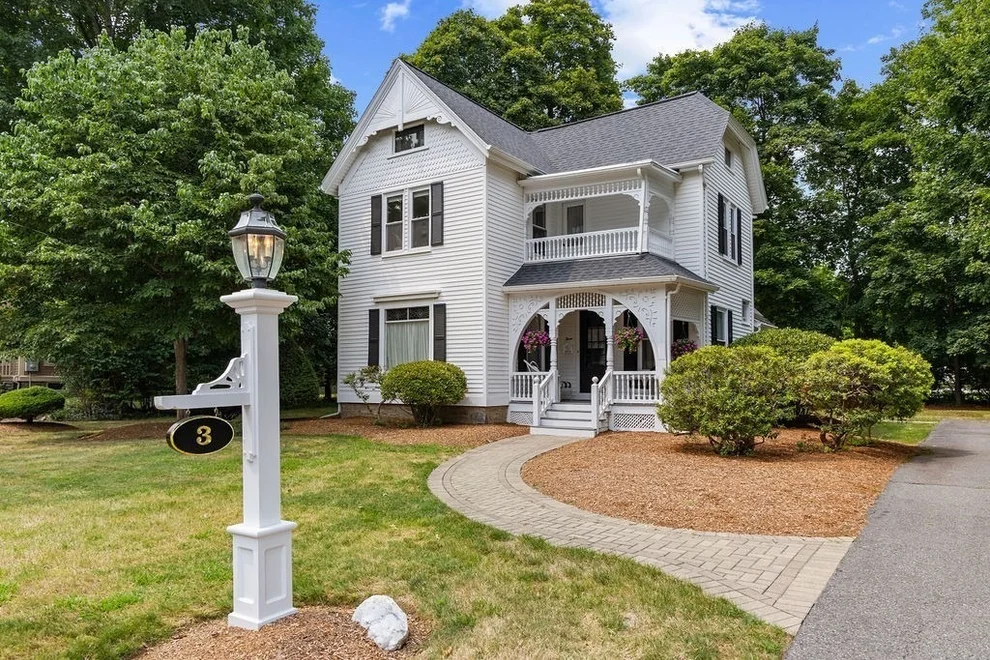 Unit for sale at 3 Bassett St, Foxboro, MA 02035