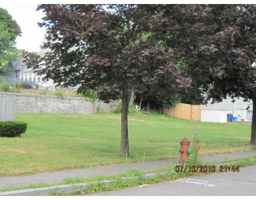 Unit for sale at 25/27 Fairfield Ave, Malden, MA 02148