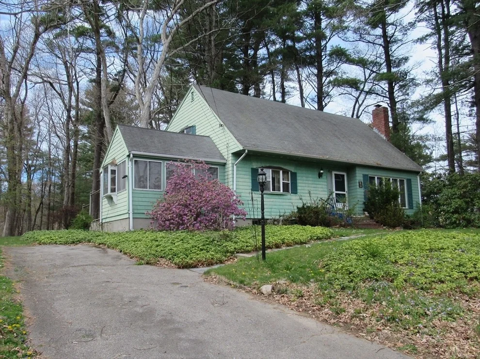 Unit for sale at 6 Hearthstone Dr, Medfield, MA 02052