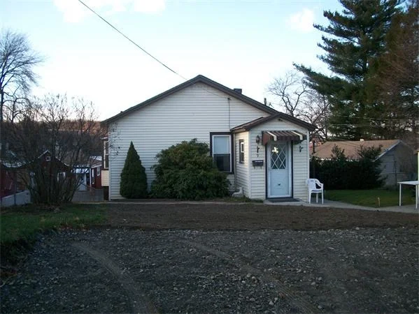 Unit for sale at 9 - 9A Ek Court, Shrewsbury, MA 01545