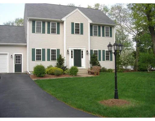 Unit for sale at 44 Anthony Dr, Holden, MA 01520