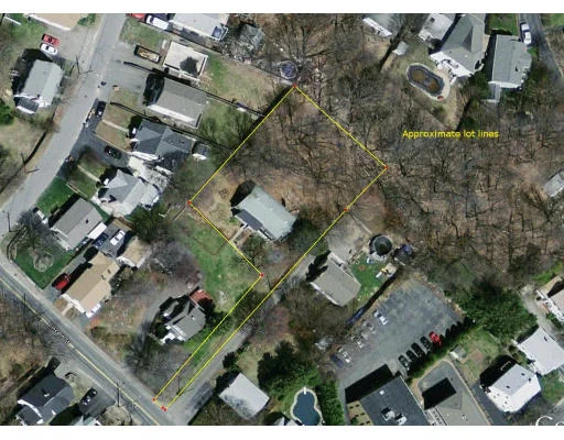 Unit for sale at 371 Lincoln St, Waltham, MA 02451