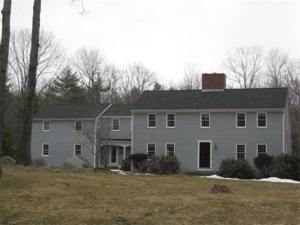 Unit for sale at 5 Indian Trail, Exeter, NH 03833