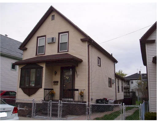 Unit for sale at 21 Fuller St, Lynn, MA 01905