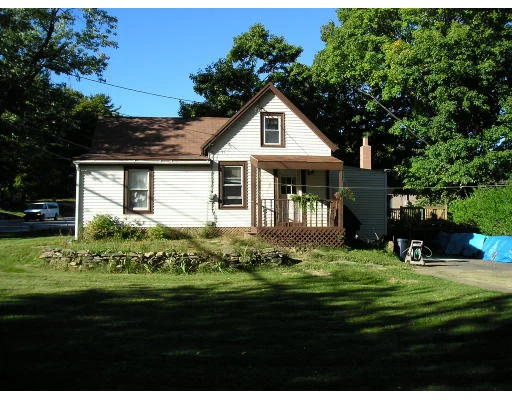 Unit for sale at 370 North Main Street, North Brookfield, MA 01535