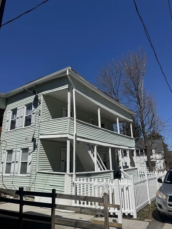 Unit for sale at 115 Beech, Fitchburg, MA 01420