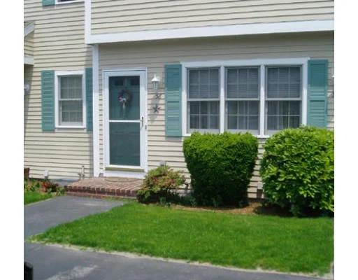 Unit for sale at 38 Hobart Ln, Rockland, MA 02370