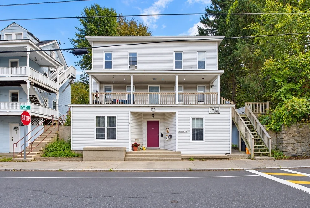 Unit for sale at 147- 1/2 Oak St, Clinton, MA 01510