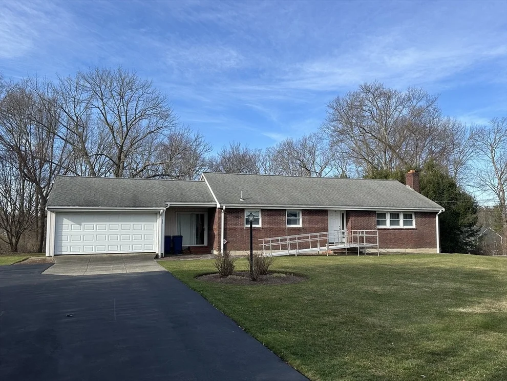 Unit for sale at 650 Oak Street, Bridgewater, MA 02324