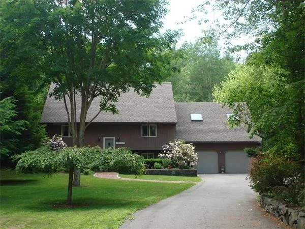 Unit for sale at 577 Foster St, North Andover, MA 01845