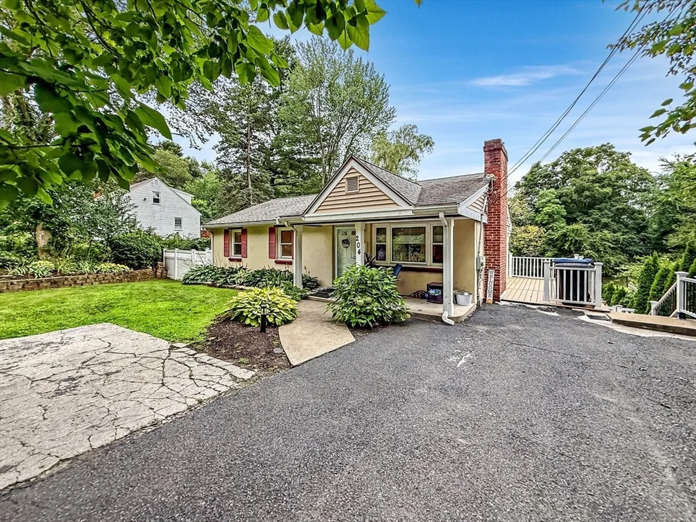 Unit for sale at 204 Hartford St, Natick, MA 01760