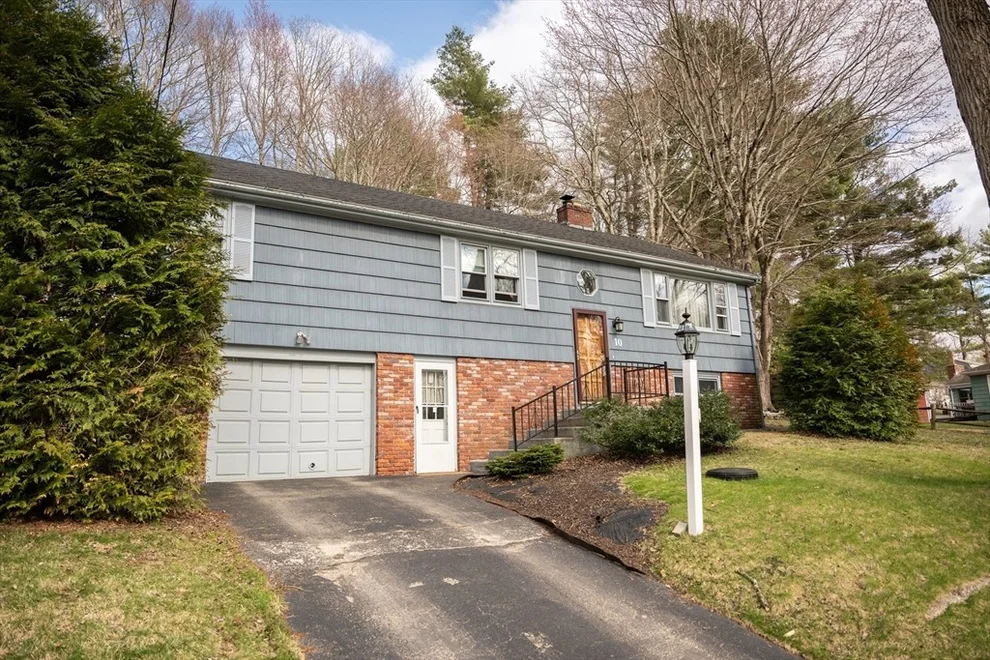 Unit for sale at 10 Chris Rd, Oxford, MA 01540