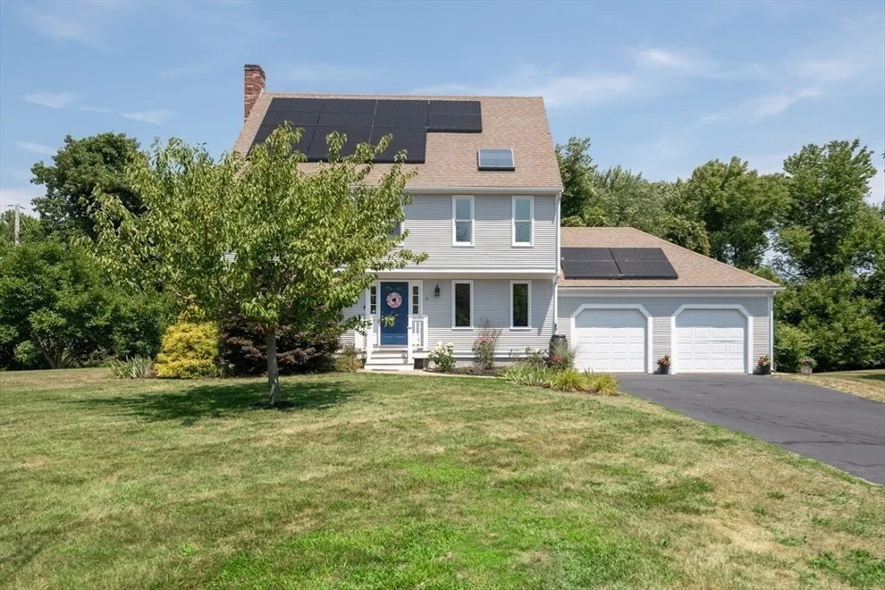 Unit for sale at 31 New Kent St, Scituate, MA 02066