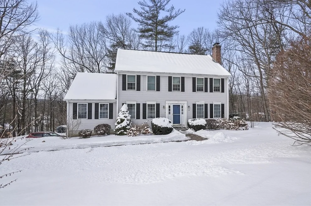 Unit for sale at 18 Autumn Hill, Leominster, MA 01453