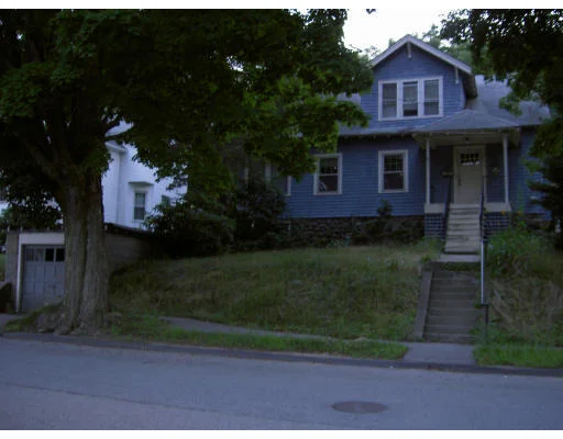 Unit for sale at 6 Victoria Ave, Worcester, MA 01607
