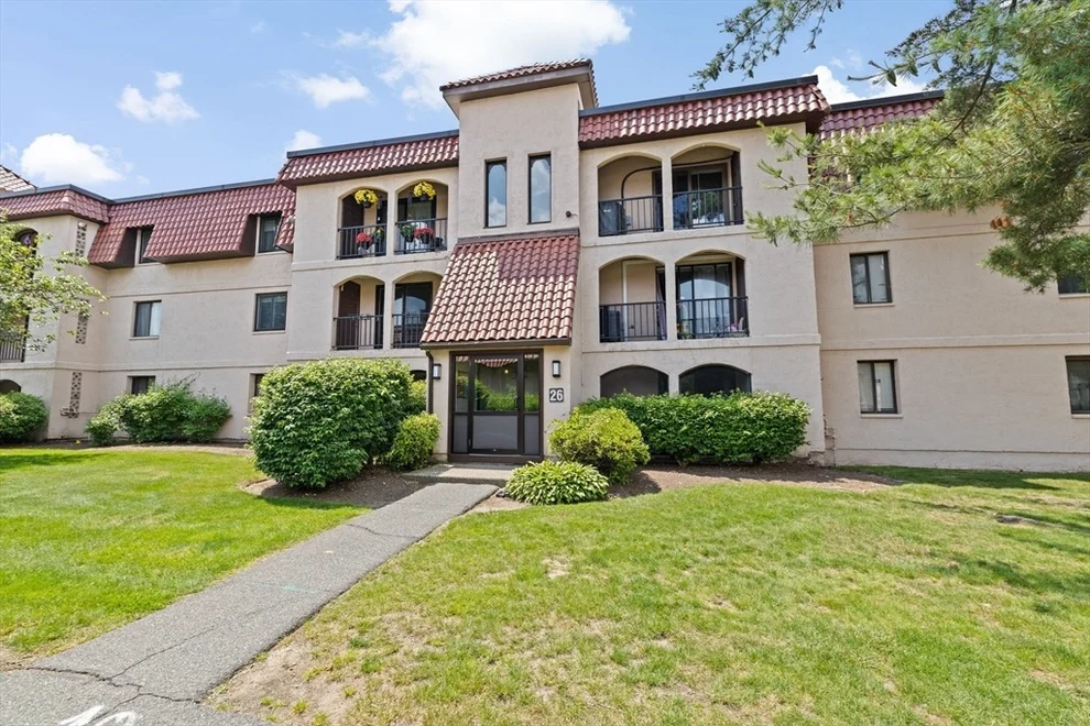 Unit for sale at 685 Oak St, Brockton, MA 02301
