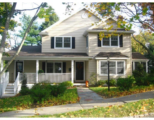 Unit for sale at 15 Robinhood Road, Winchester, MA 01890