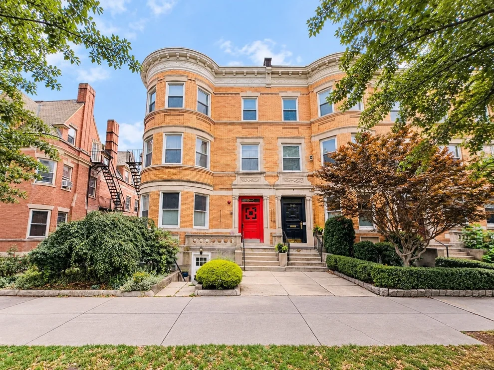Unit for sale at 1742 Beacon St, Brookline, MA 02445