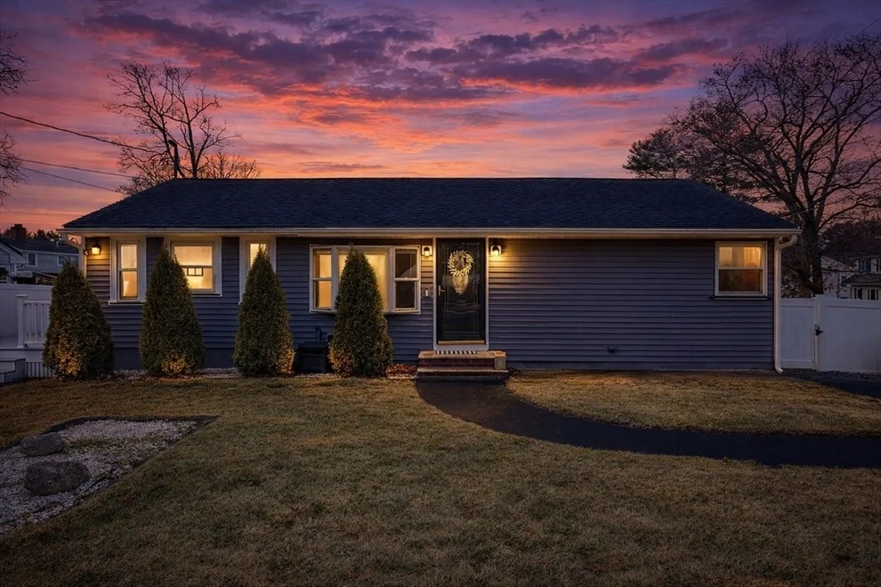 Unit for sale at 847 Washington St, Easton, MA 02375