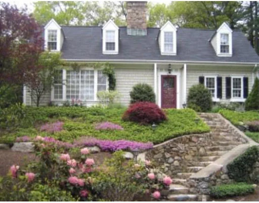 Unit for sale at 170 Benvenue Street, Wellesley, MA 02482