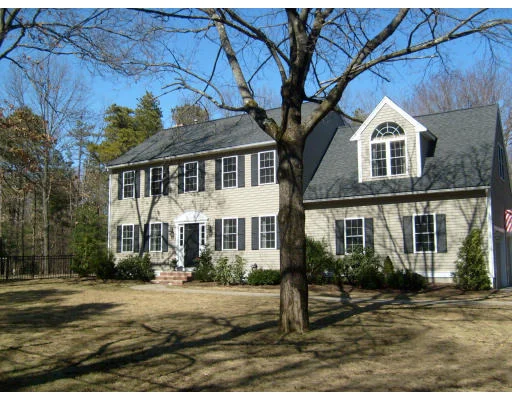 Unit for sale at 138 Pratts Mill Road, Sudbury, MA 01776